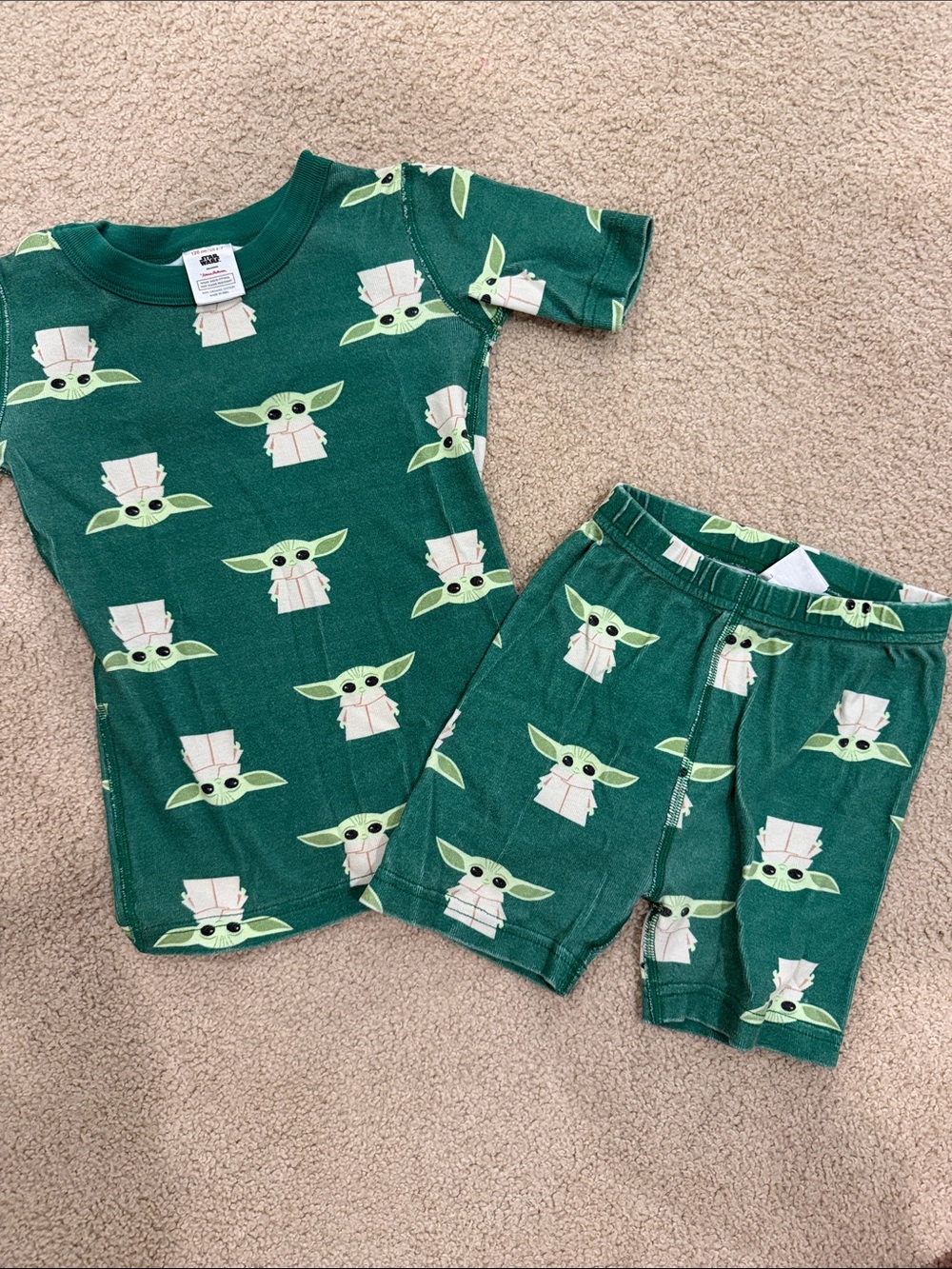 Hanna Andersson Green Grogu Short Sleeve Pajama Set